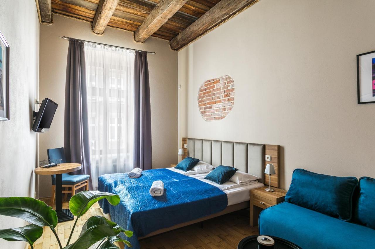 Aparthotel Pergamin Краков Экстерьер фото