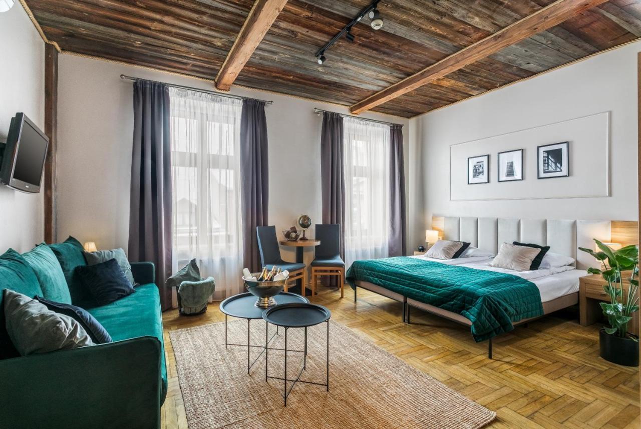 Aparthotel Pergamin Краков Экстерьер фото