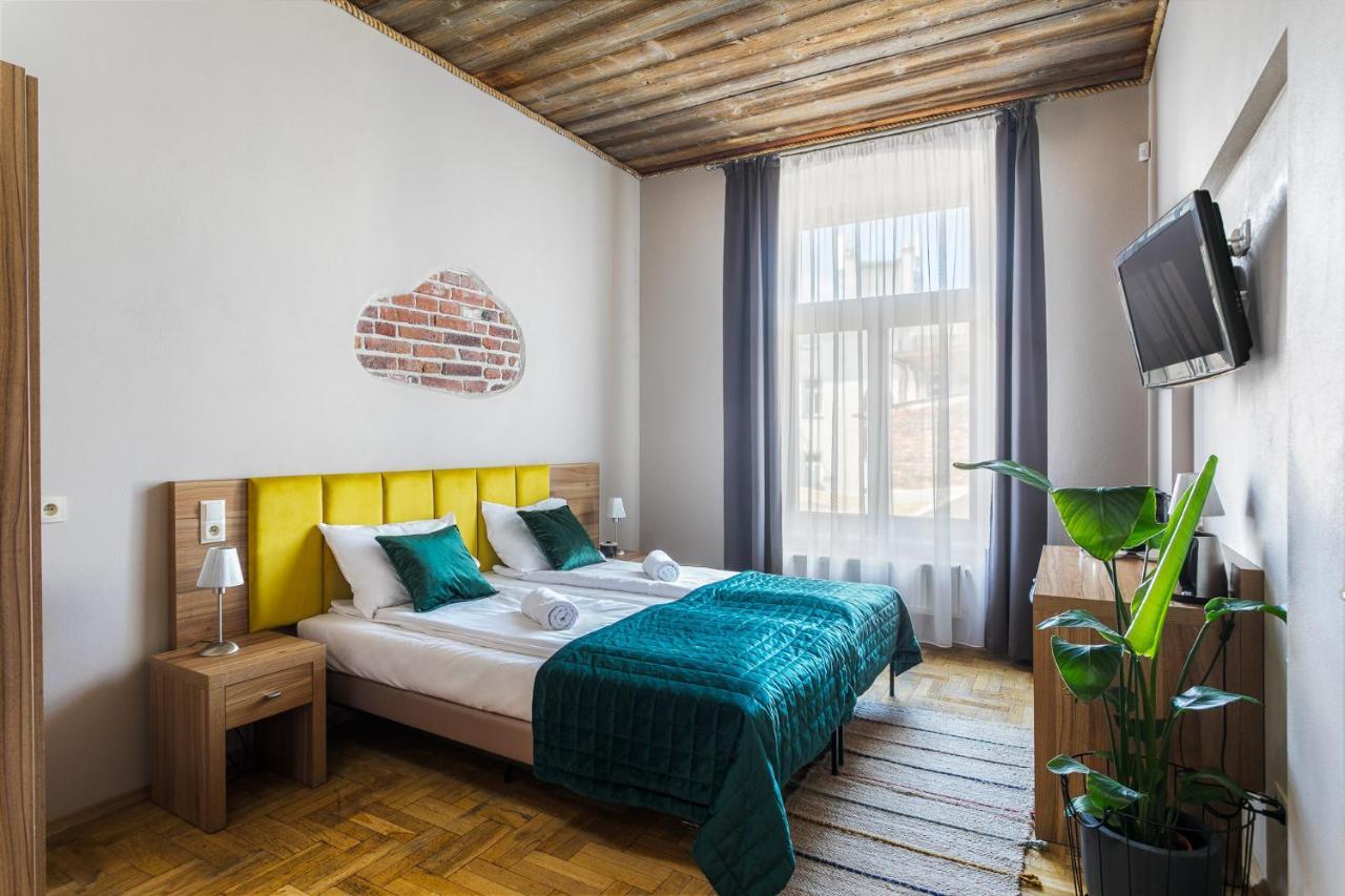 Aparthotel Pergamin Краков Экстерьер фото