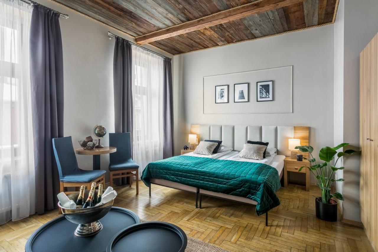 Aparthotel Pergamin Краков Экстерьер фото