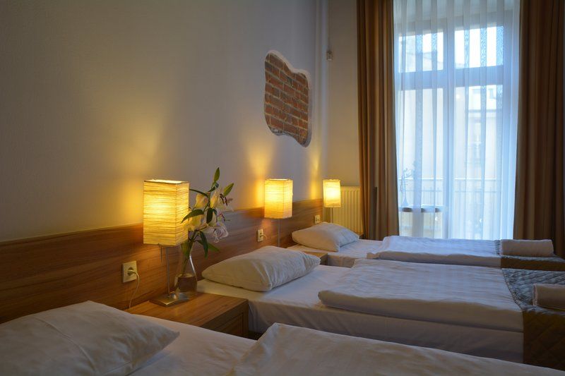 Aparthotel Pergamin Краков Экстерьер фото