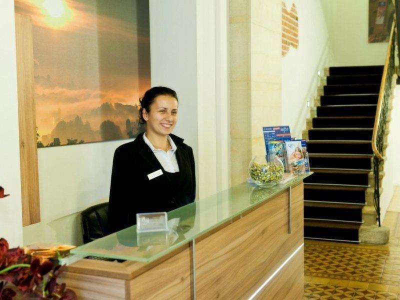 Aparthotel Pergamin Краков Экстерьер фото