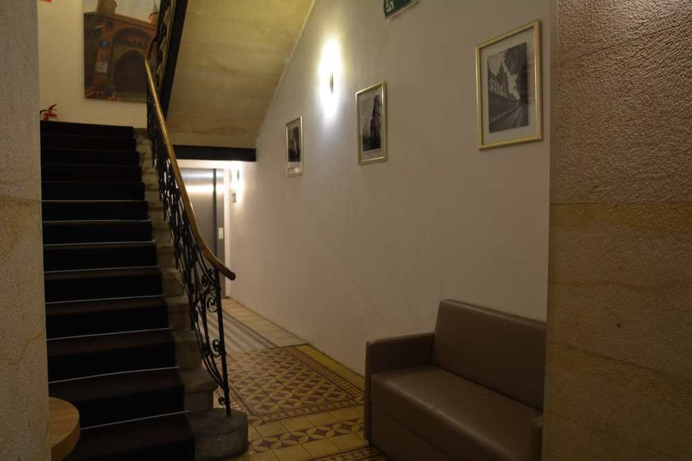 Aparthotel Pergamin Краков Экстерьер фото